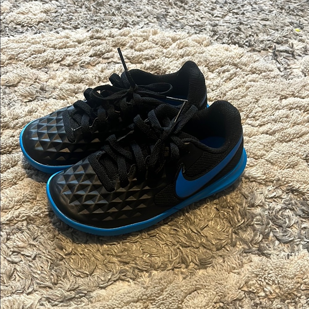 Nike Black and Blue Textured Sneakers